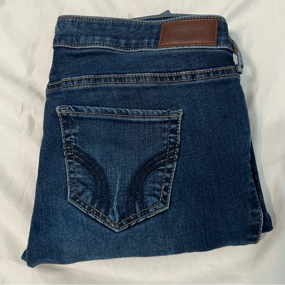 Hollister low rise super skinny cropped jeans